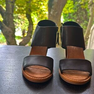 Toms Majorca Cutout Black Heeled Sandals. Size 6.